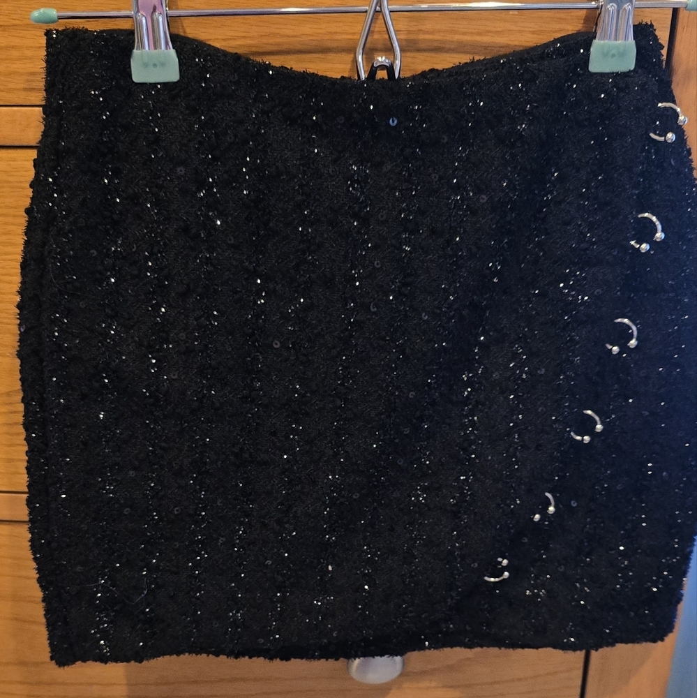 ❤️💋Zara Black Boucle Mini Skirt with Silver Accents, NWOT